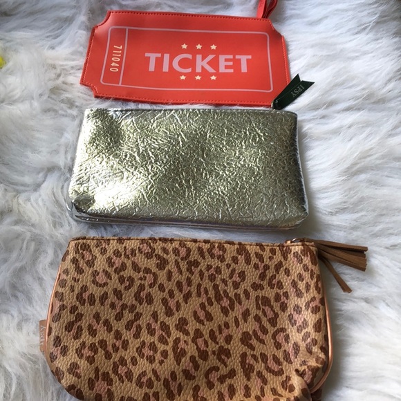 4 for $25 IPSY Assorted Cosmetic Bags 💼 - Picture 3 of 6